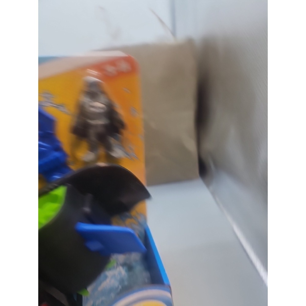 Imaginext DC Super Friends Batsub Batman Figure, A Cage & A Killer Croc Bat Sub - Picture 4 of 5